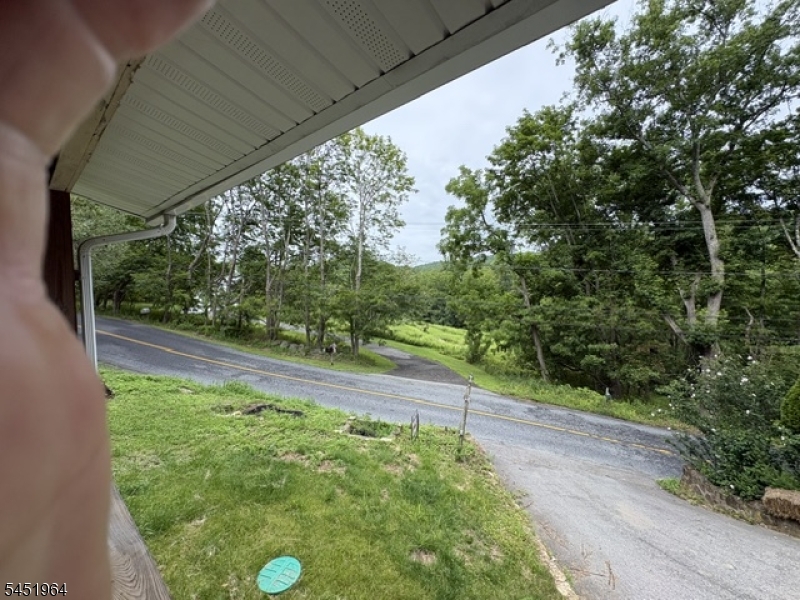 22 Hoffmans Crossing Rd Property Photo 5