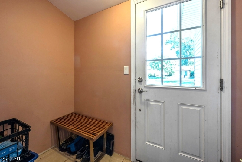 19 Edgewood Rd Property Photo 13