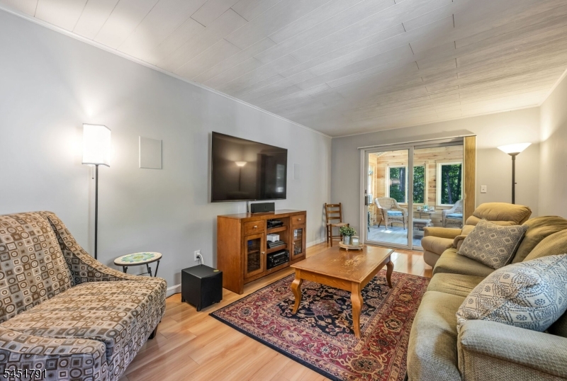 19 Edgewood Rd Property Photo 14