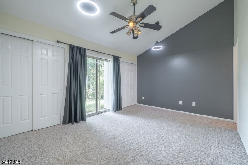 26 Kayser Ln Property Photo 17