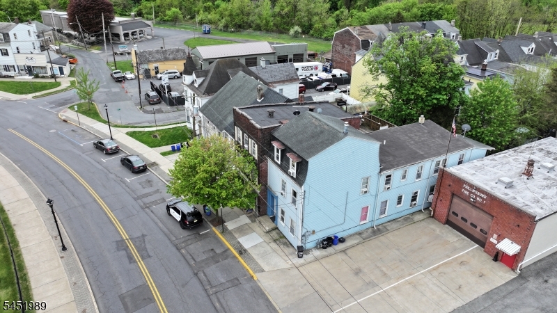 226 S Main St Property Photo 3