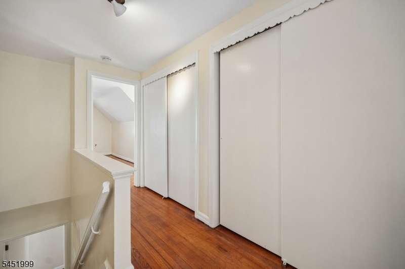 9 6th St Property Photo 16