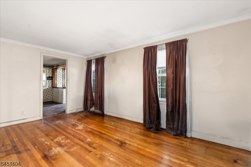 1014 Raritan Rd Property Photo 3