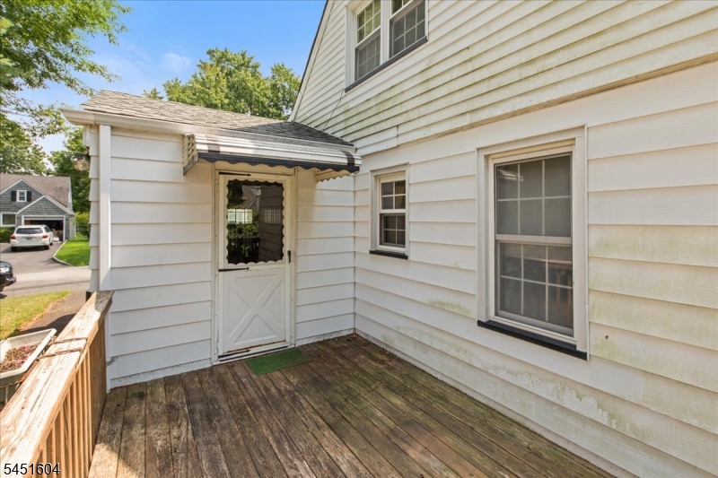 1014 Raritan Rd Property Photo 15