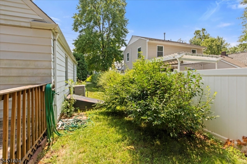 1014 Raritan Rd Property Photo 17