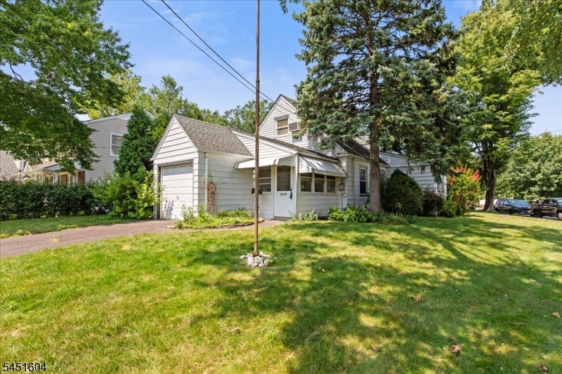 1014 Raritan Rd Property Photo 21