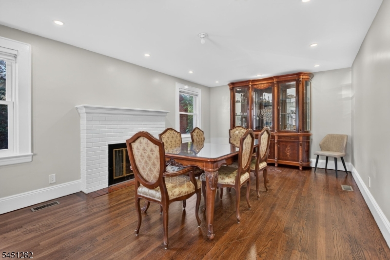 112 Rosewood Ter Property Photo 11