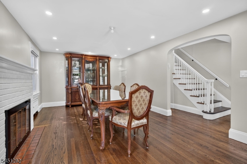 112 Rosewood Ter Property Photo 12
