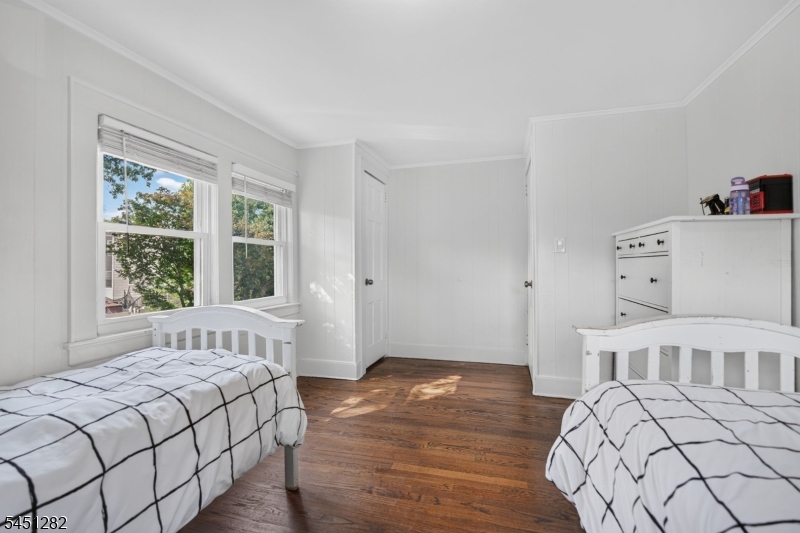 112 Rosewood Ter Property Photo 23