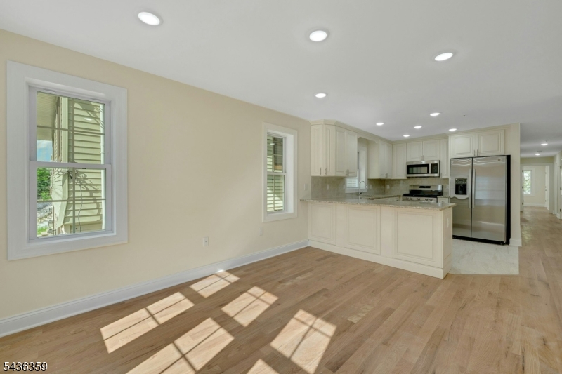 58 Vermont Ave Property Photo 2