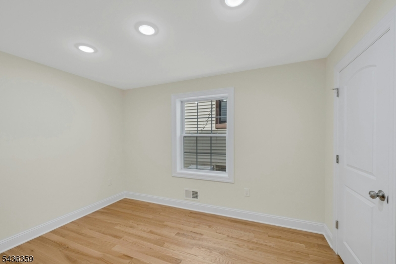 58 Vermont Ave Property Photo 7