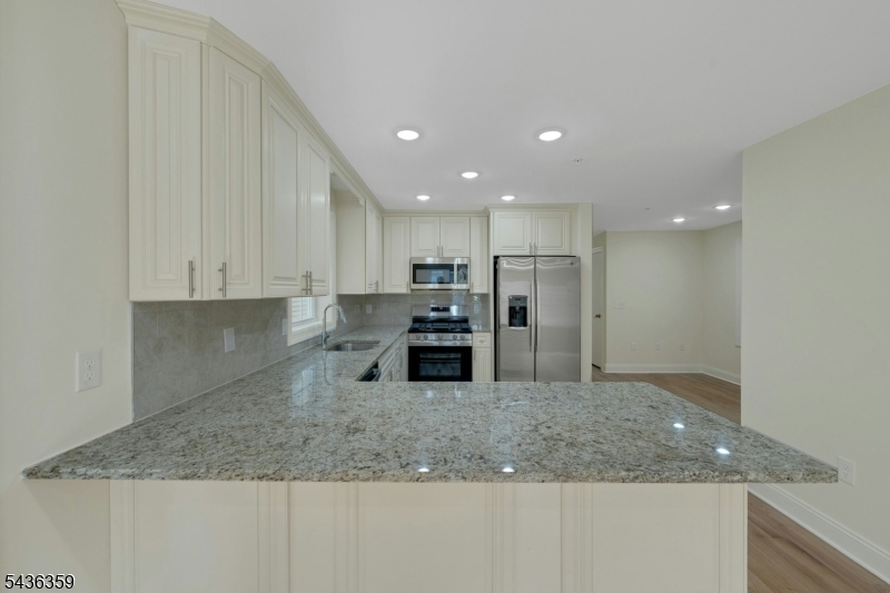 58 Vermont Ave Property Photo 13