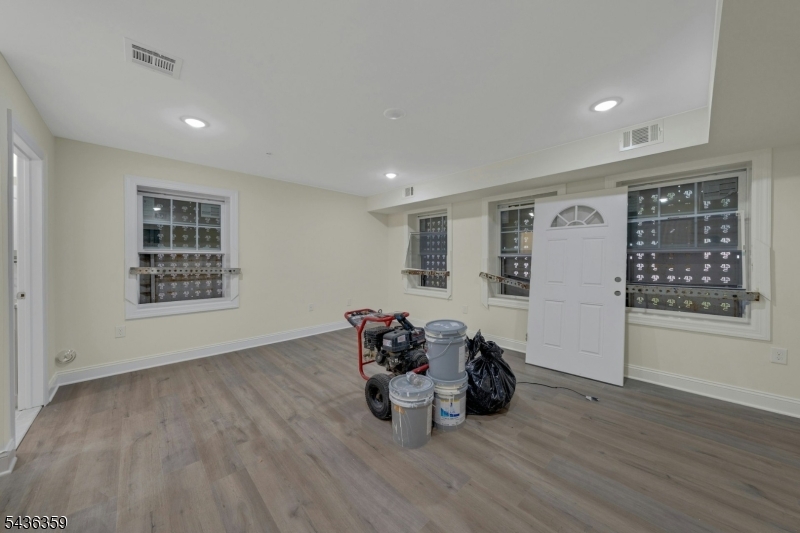 58 Vermont Ave Property Photo 19
