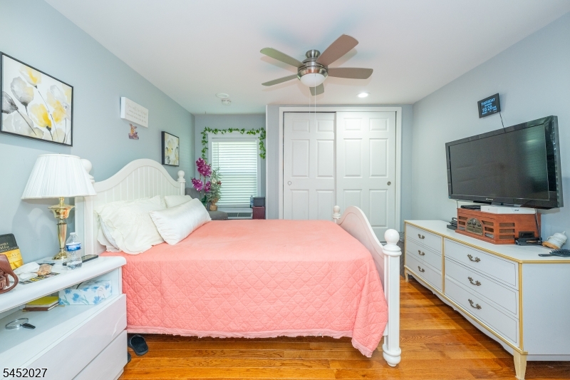 1136 Valley Rd 1a Property Photo 6