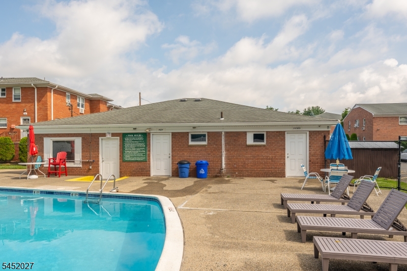 1136 Valley Rd 1a Property Photo 10
