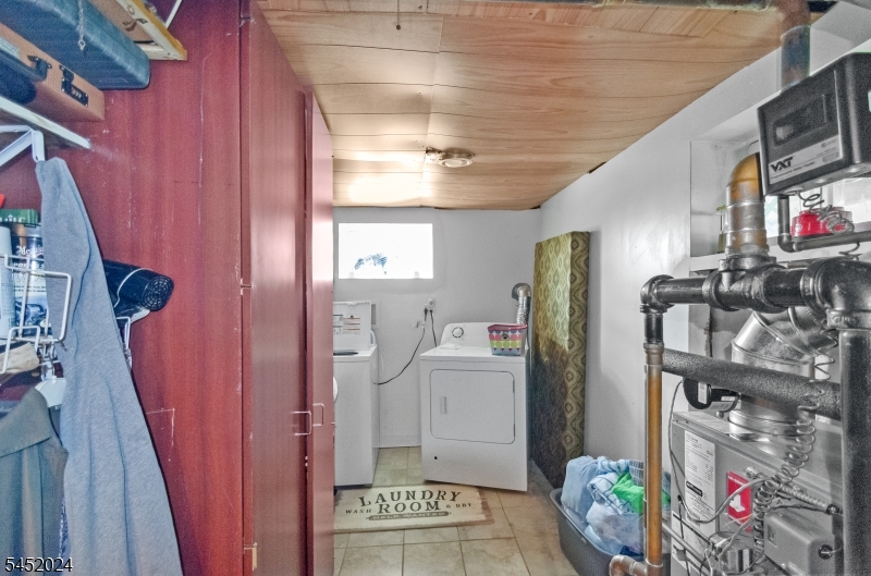 48 Cedarhurst Ave Property Photo 25