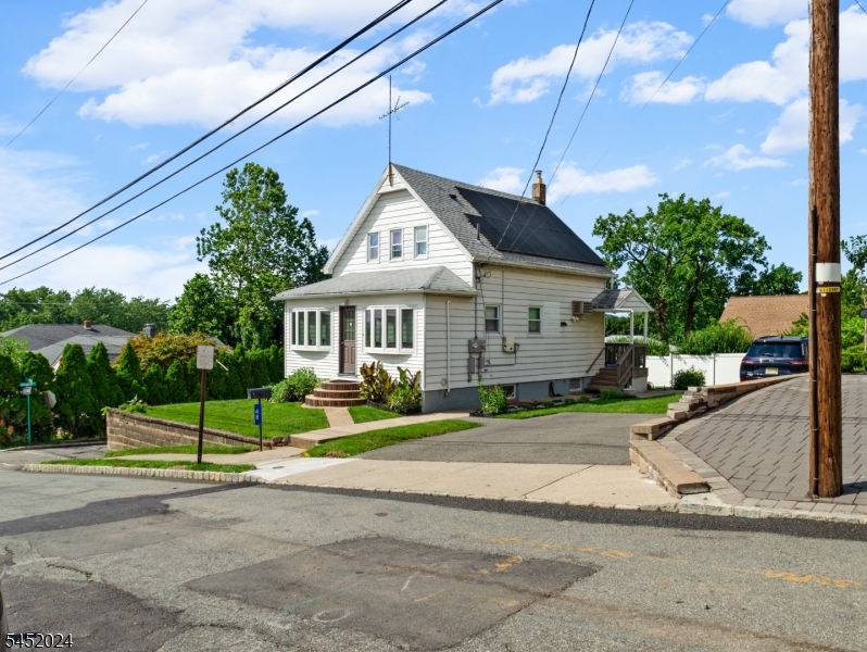 48 Cedarhurst Ave Property Photo 33