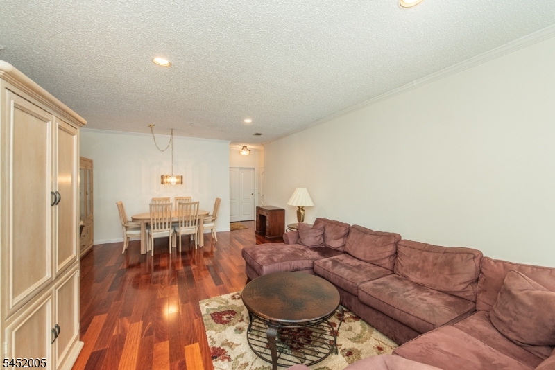 607 Brittany Dr Property Photo 12