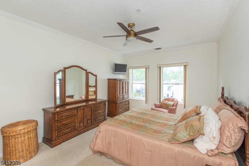 607 Brittany Dr Property Photo 15