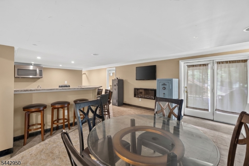 1110 Monroe Drive Property Photo 33