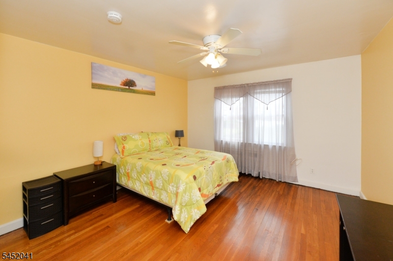 1556 Wyndmoor Ave Property Photo 12