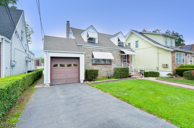 1556 Wyndmoor Ave Property Photo 26