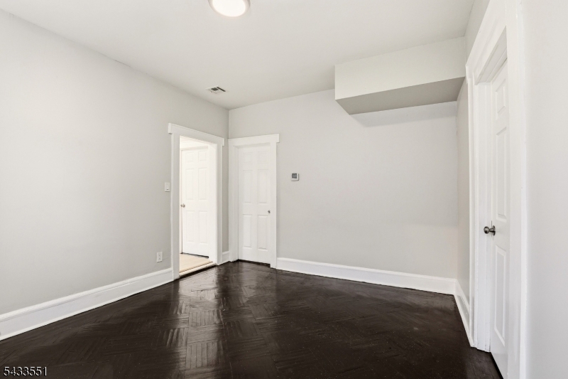 28 Underwood St Property Photo 3