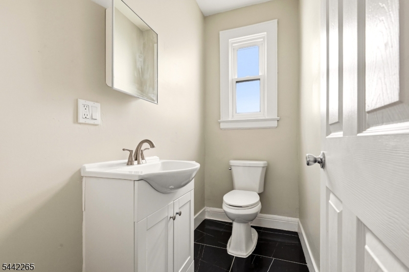 28 Underwood St Property Photo 24