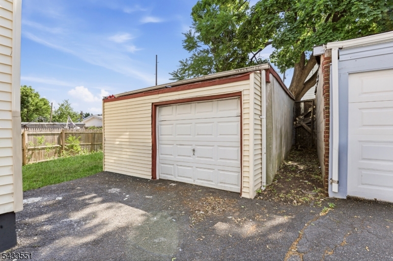 28 Underwood St Property Photo 31