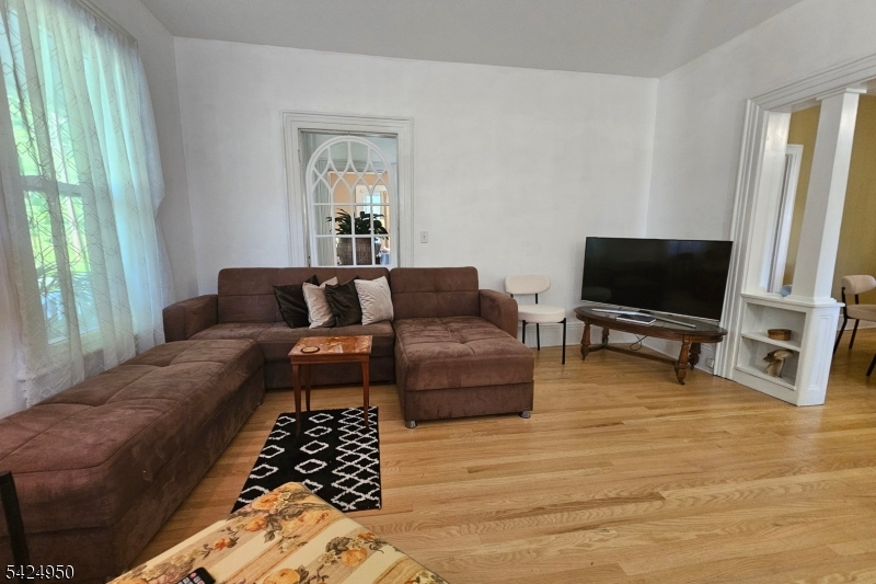 55 Valley St Property Photo 15