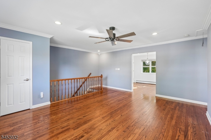 39 Manchester Ct Property Photo 4
