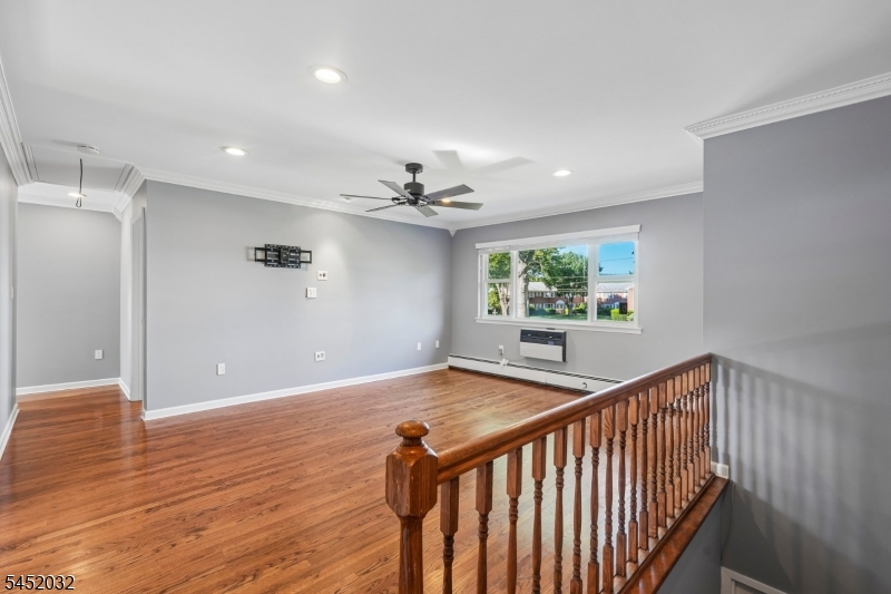 39 Manchester Ct Property Photo 6