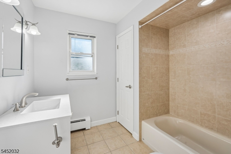 39 Manchester Ct Property Photo 23