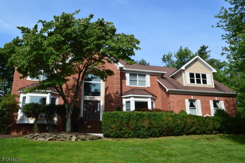 40 Newland Ct Property Photo 2