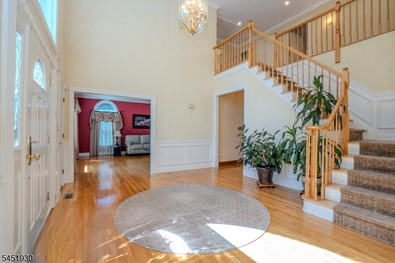 40 Newland Ct Property Photo 3