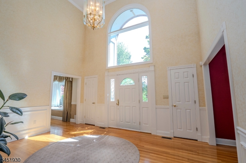 40 Newland Ct Property Photo 5