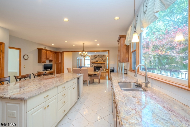 40 Newland Ct Property Photo 12