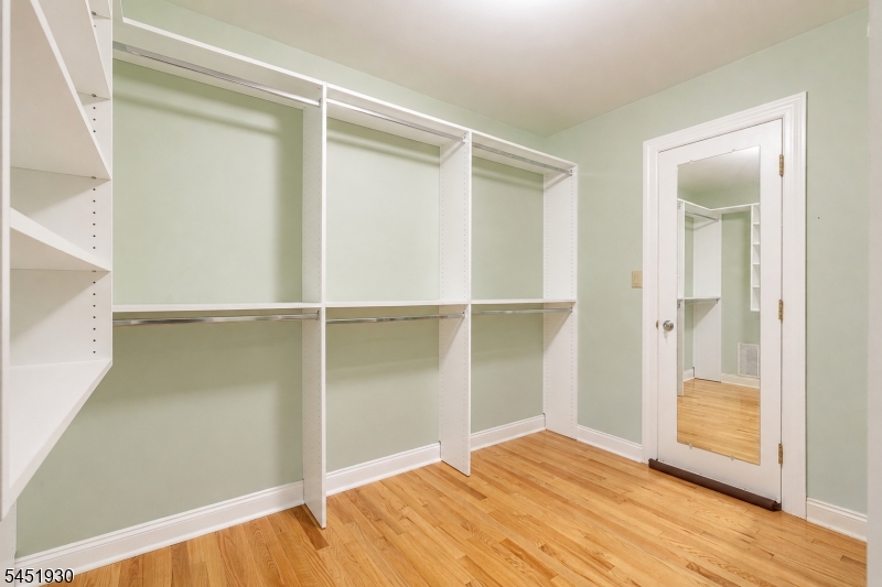 40 Newland Ct Property Photo 22