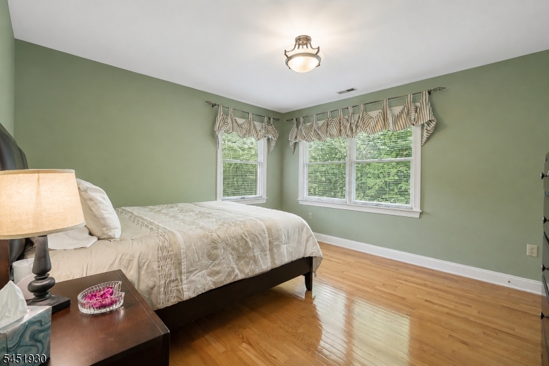 40 Newland Ct Property Photo 24