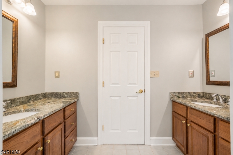 40 Newland Ct Property Photo 26