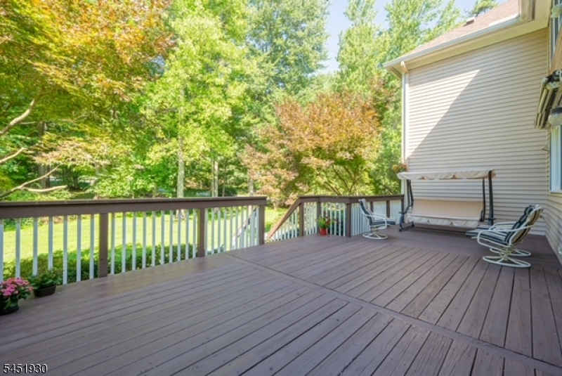 40 Newland Ct Property Photo 33