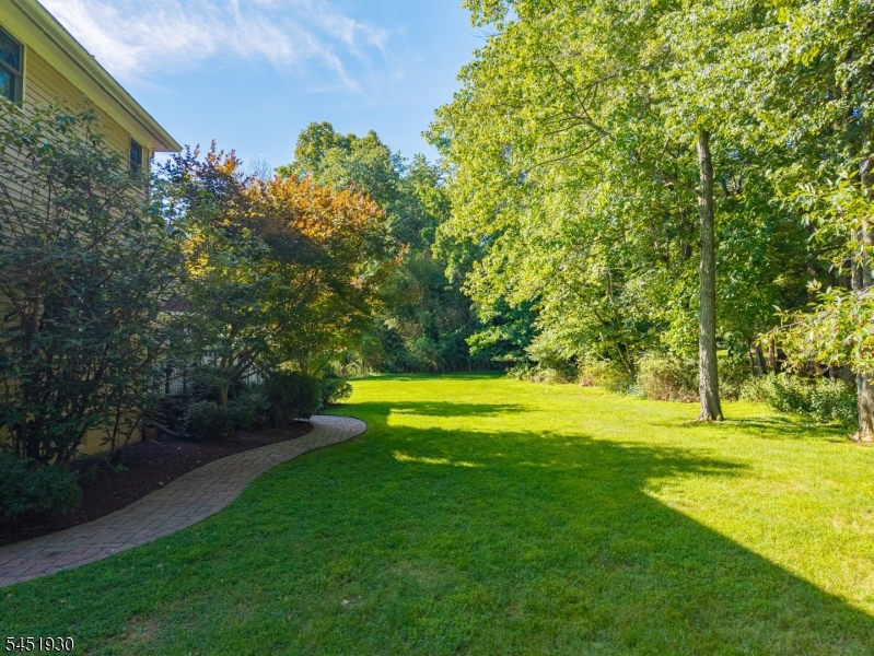 40 Newland Ct Property Photo 36