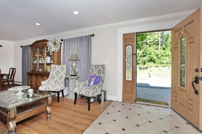 61 Intervale Rd Property Photo 4