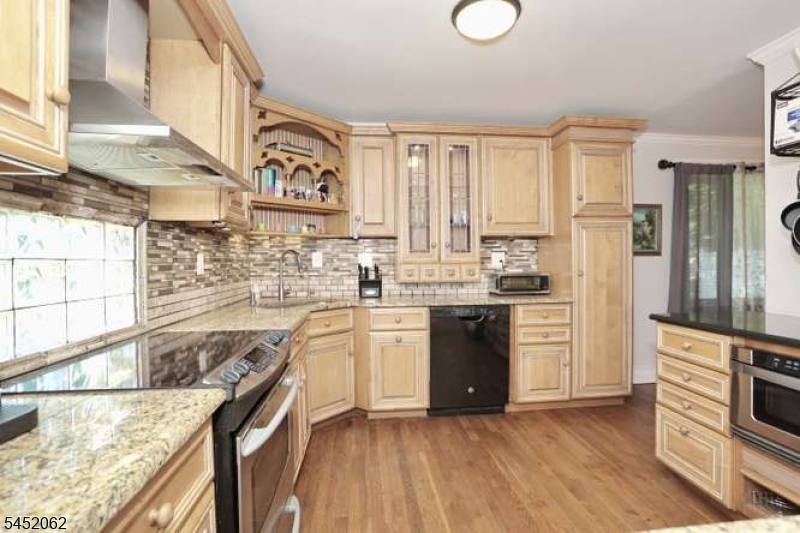 61 Intervale Rd Property Photo 12