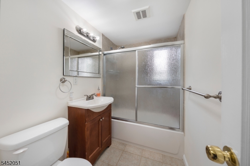 108 Independence Dr Property Photo 18