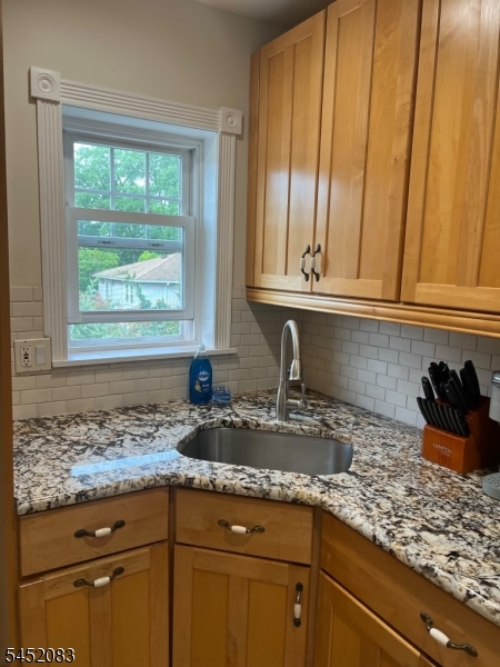 815 Seymour Ave Property Photo 3