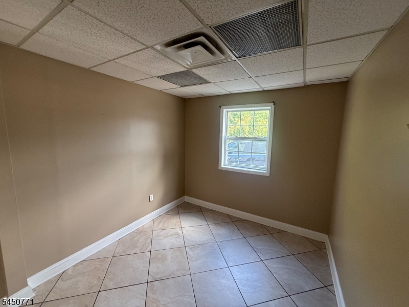 493 Union Ave Property Photo 10