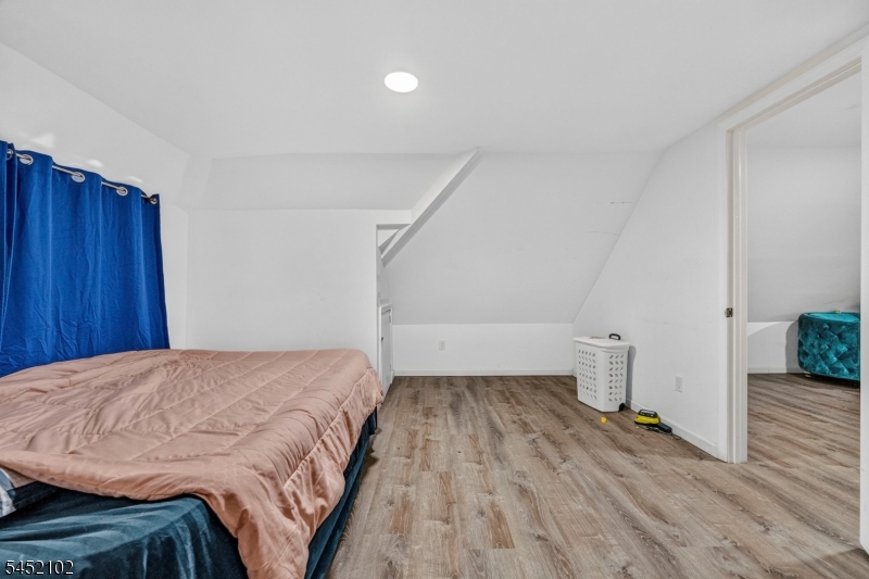 334 Trenton Ave Property Photo 22