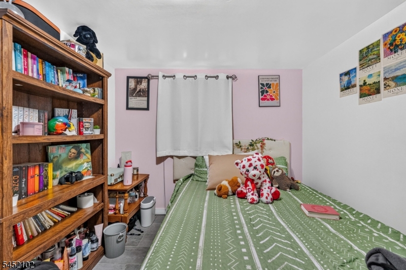 334 Trenton Ave Property Photo 25