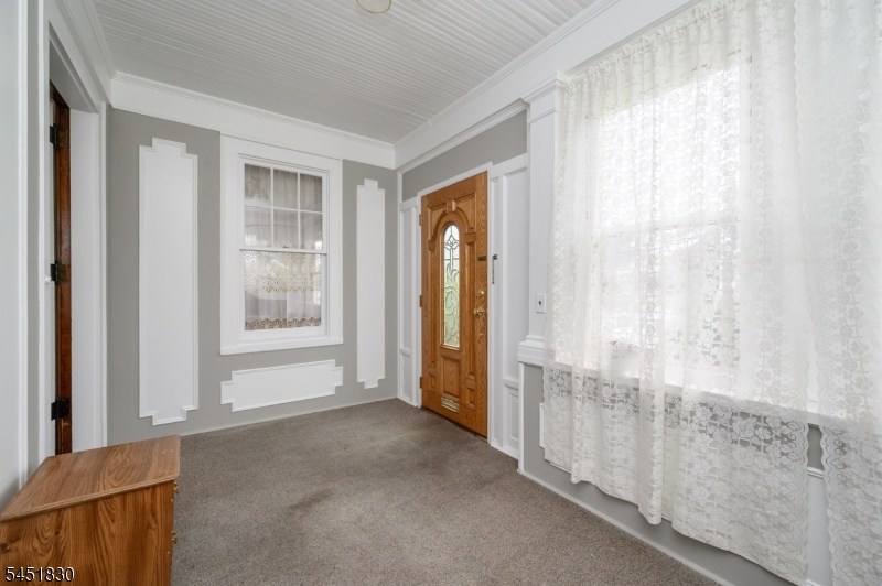 938 Ray Ave Property Photo 6